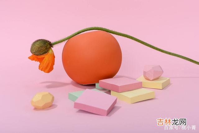 作家夏目漱石曾经说过：“这个世界容许了太多自作多情 面对感情，男人最好别自作多情，时刻保持理智