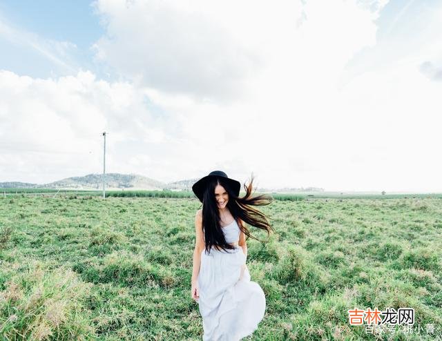 男人动心后 观察发现，女人善用的试探方式是玩笑