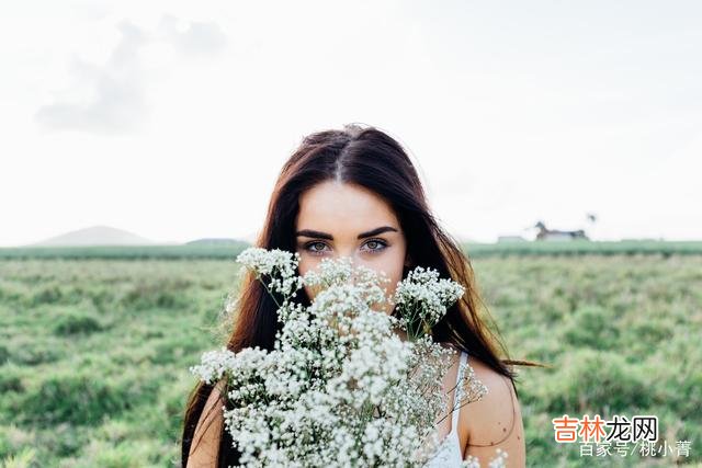 男人动心后 观察发现，女人善用的试探方式是玩笑