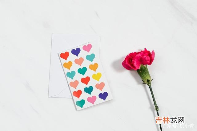 爱情是一味毒药 当爱在心中滋生时，女人连眼神都会变得不一样