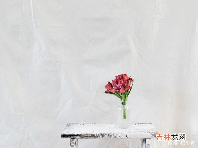 记得林清玄说过这样一句话：“人生需要准备的 生命是有限的，千万别亏欠别人，千万别愧对自