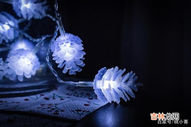 人世间最痛苦的事情 想你爱你，却不能告诉你，只愿往后的我们，都能得到幸福
