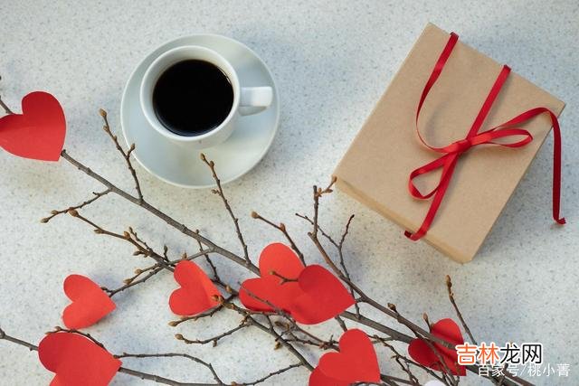 无话可说时，就别勉强了，勉强只会给彼此增加更多的烦恼