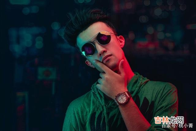在爱情的滋养下 人到中年，男人还能遇到自己喜欢的人，实属不易