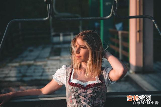 很多人把爱 把不爱当成爱,是一种自欺欺人、自作多情的表现