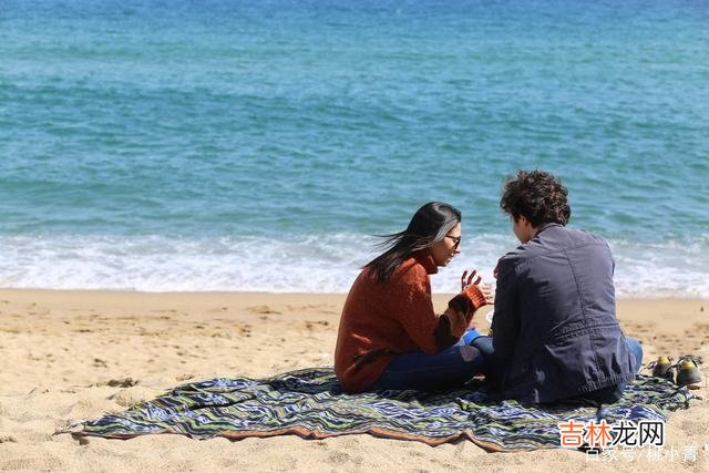 很多男人认为 你早晚会发现，搞定中年女人，套路比钱重要