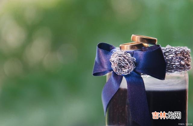 女生给我倾诉,她爱上了一个渣男,男生的态度让她心无法平静