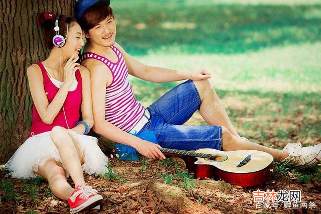 作为一个情感作者 一个男人真正发自内心爱女人的表现是什么，最终得出了两个结论