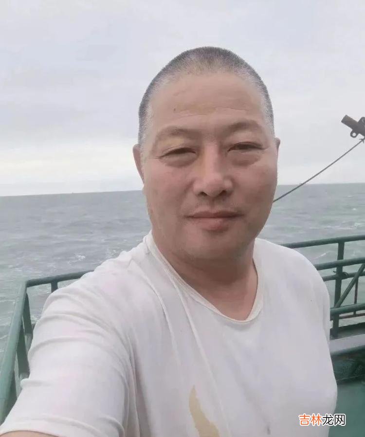 最美情侣装!这对夫妻,双双荣立一等功