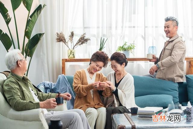 在网上看到这样一个问题：婚前怎么看出自己的公婆 一个儿媳，在婆家的底气，靠的往往不是钱，而是以下几个方面