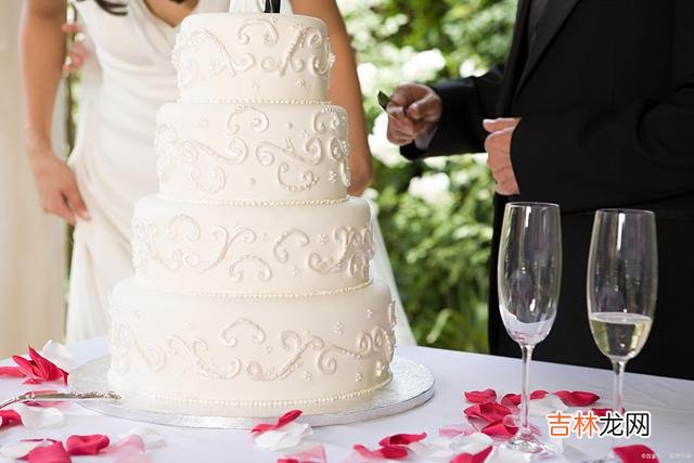 一个女人和我阐述了这样的观点：在很多的婚姻里 婚姻里，为什么有些女人会因为背叛而选择离婚？