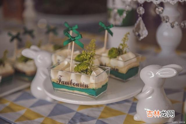 普信女，最为明显的一个特征，优秀的男人，会躲避不及