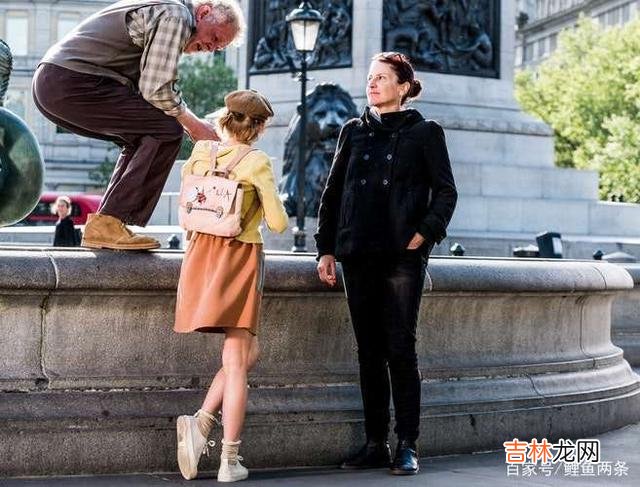 年轻的时候 82岁的张爷爷后来的说法,不管儿子还是女儿,都是一样的待遇