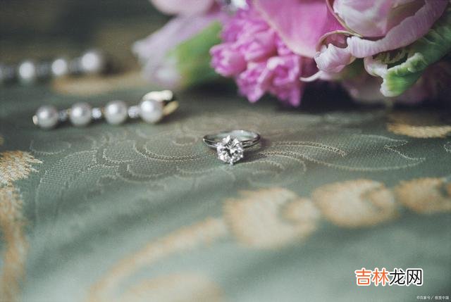 想再说说这个话题。|朋友找你借钱,保持2种态度,不但守住钱袋子还不得罪人