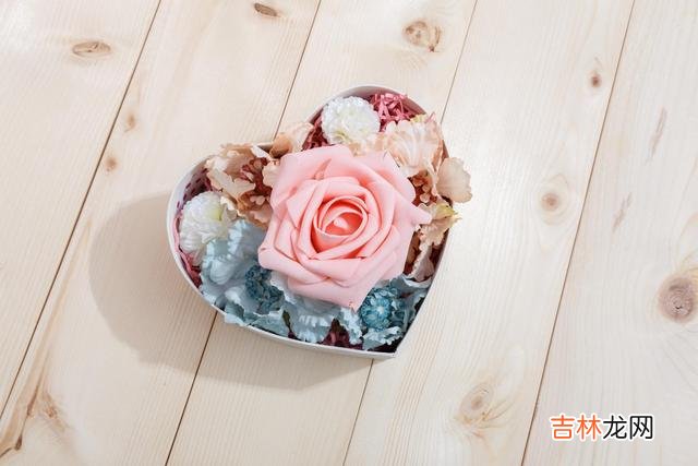 “缘分天注定 余生，愿你能幸福快乐，既然今世无缘，那也强求不得