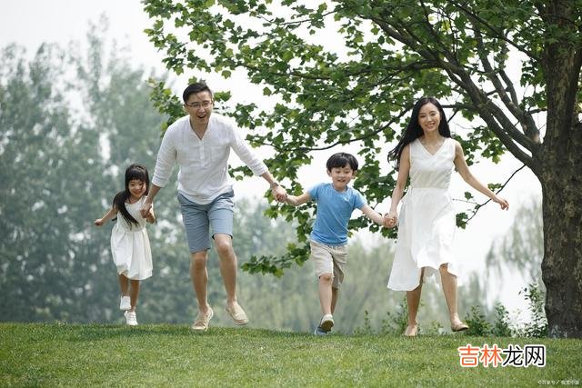 发朋友圈有这2种担忧和困扰的人，就说明骨子里很自卑