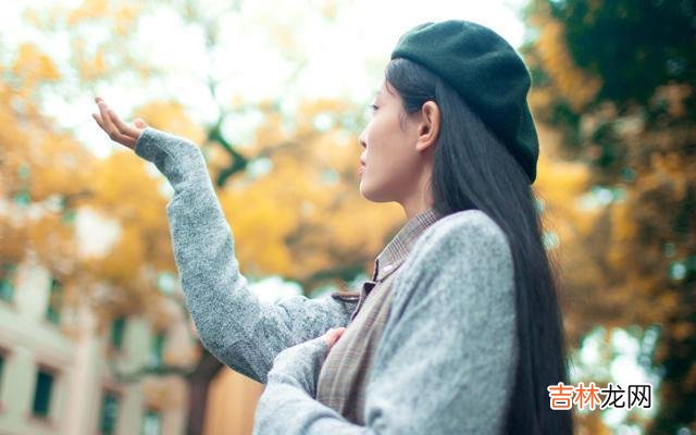 对你有这些“小动作”的人，就是嫌弃你，关系再亲也很虚伪