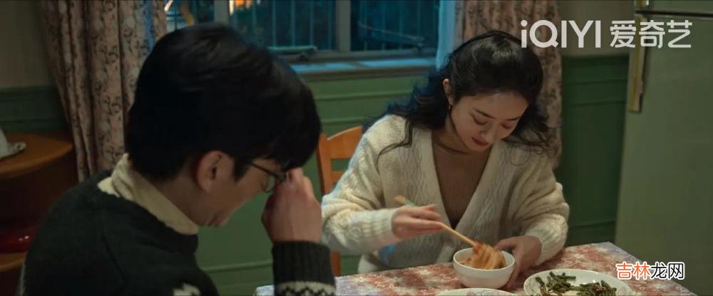 《风吹半夏》：一顿“男权”自助餐，揭开了许半夏欲望难填的隐痛