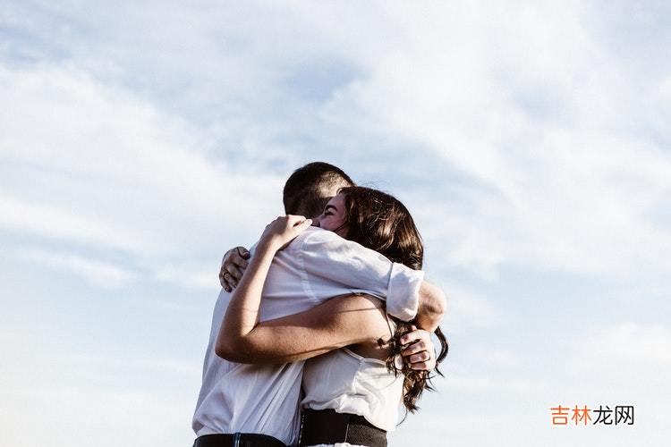 你会与谁结婚，命运早已安排好，答案在这三个地方
