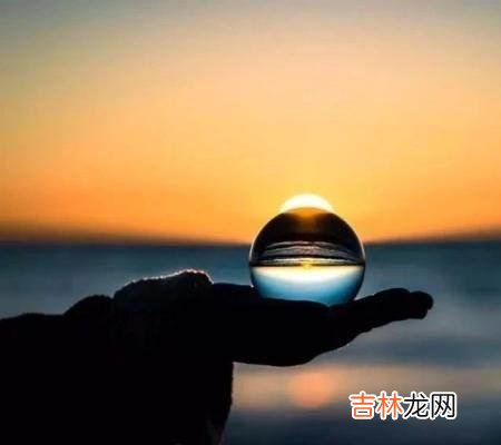 每个女孩子心中都会憧憬着一段美好的爱情 结婚前老公有这3种，一定要远离