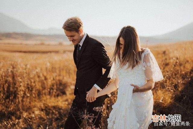 首先 嫁的那个人值得与否，其实不看外人怎么评价，而是自己心中如何判