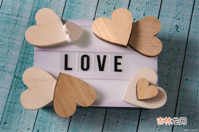 王小波在《爱你就像爱生命》里面写:我很讨厌自己不温不凉的思虑过度 断联后,彼此还能有3种感觉,一定是真爱