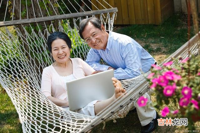 真的 婆婆和小儿子没有分家,一直住在一起,婆媳之间的矛盾更加尖锐