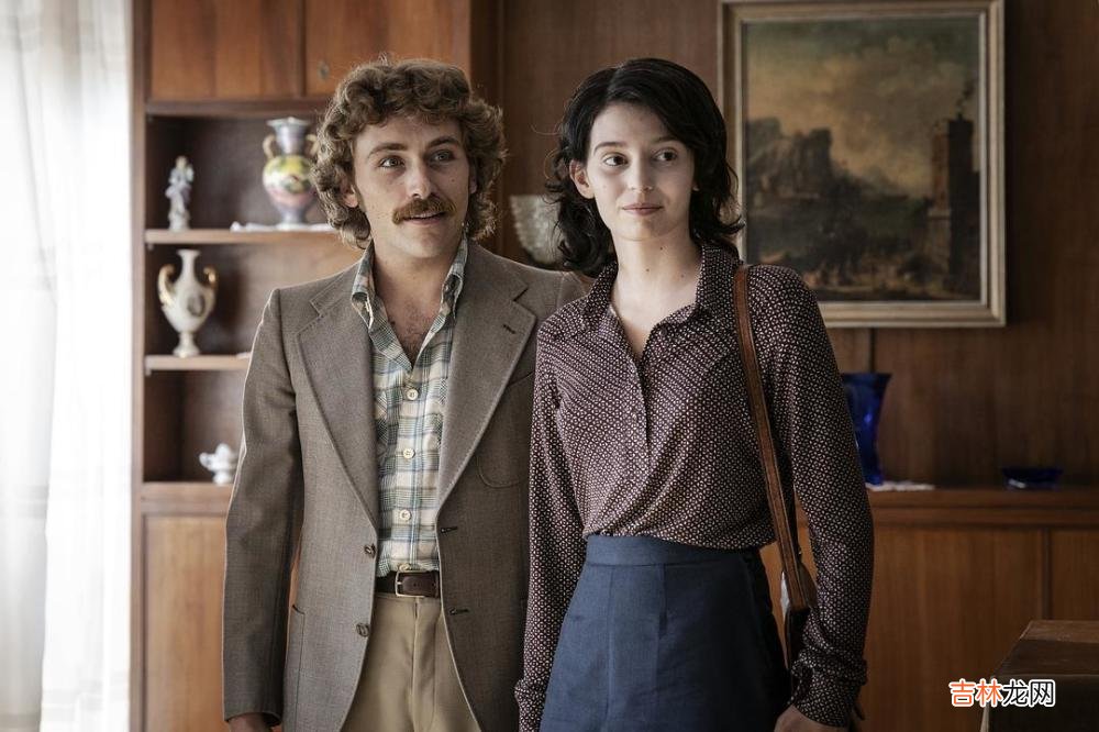 人际交往中，情商高的人才具备的能力：“出丑效应”