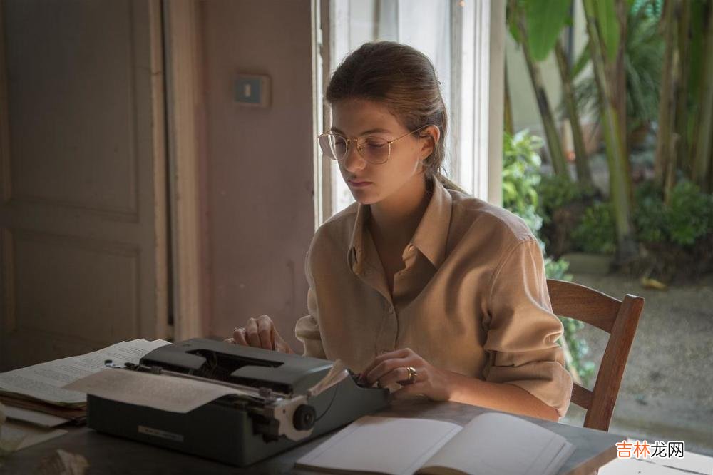 人际交往中，情商高的人才具备的能力：“出丑效应”