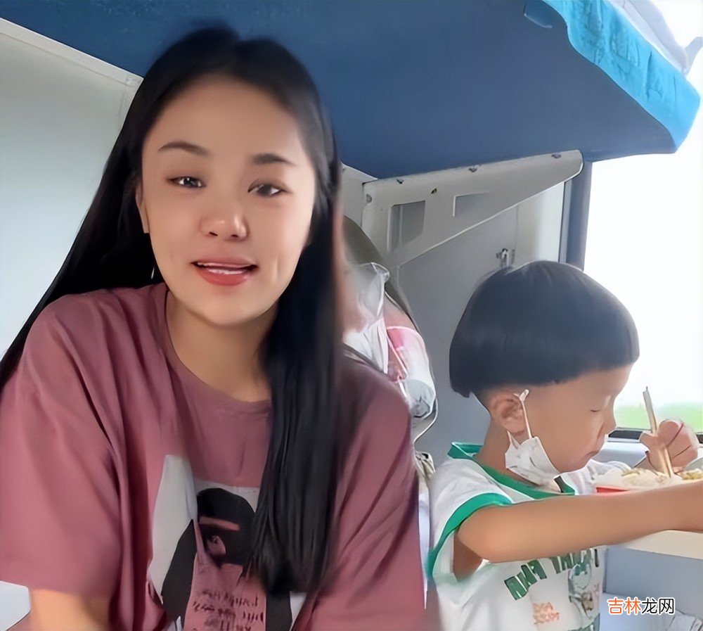 千万粉丝网红樊小慧已经离婚，前夫被处分，有人敲诈索要240万