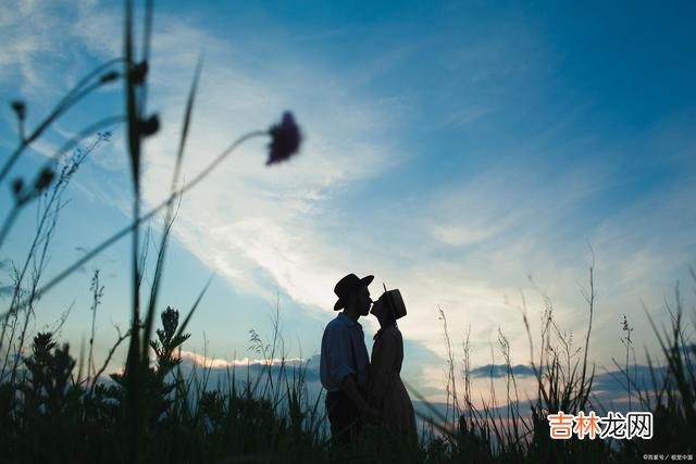 生活中 男生为什么舍弃5年的感情，选择和一个认识两个月的女生恋爱？