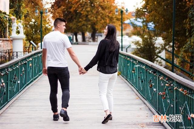 相亲的定义 女生答应相亲，不代表同意结婚，主要是男生容易犯的错误