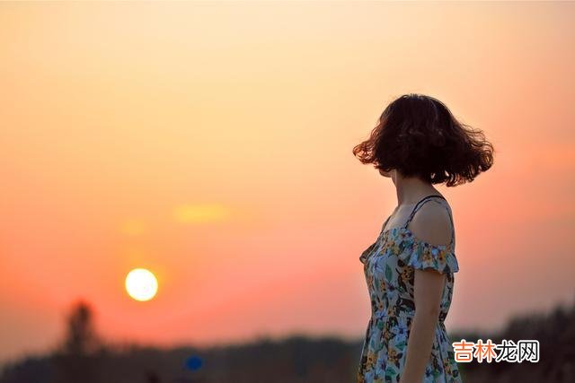 在年轻人眼中 身上有这三个特征的女人，哪怕你们爱的再深，也不能娶