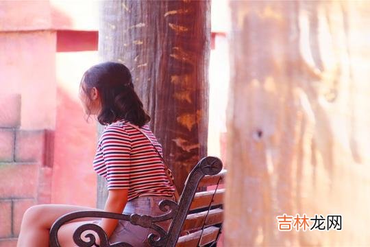 过年了 过年了，别去老同事家串门，以免打扰到别人的生活