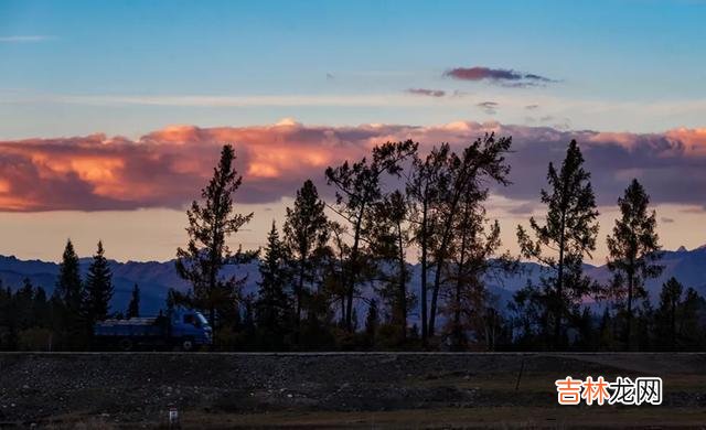 跟多愁善感的女人相比 男人忘不掉的女人，那就是，爱而不得，留有遗憾的那个人