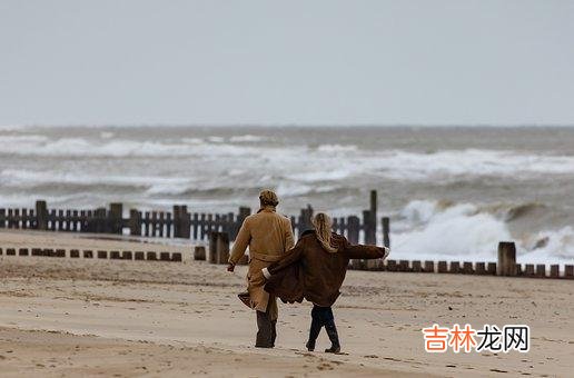 我们听过很多人赞美十八岁 以下这几种答案，对于女人而言，年纪远远不是最重要的