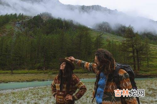 在日本作家村上春树的长篇小说《太阳以南国境以西》里 人到中年，经常梦到初恋的男人有什么样的心理，逃不过三点