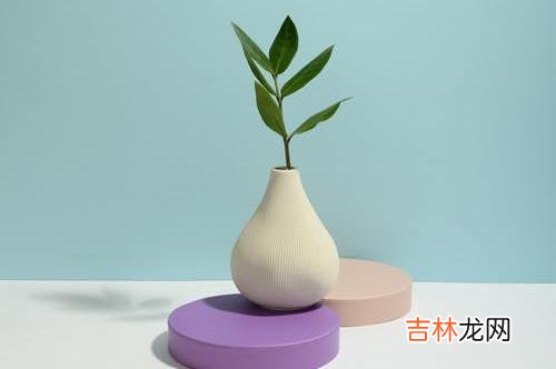 1有一个很常见的现象“我们很容易受当下事件的影响 遭遇背叛的女人的改变,女人还需要学会接受这个道理