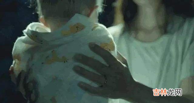费兰特，承包了我最爱的女人们
