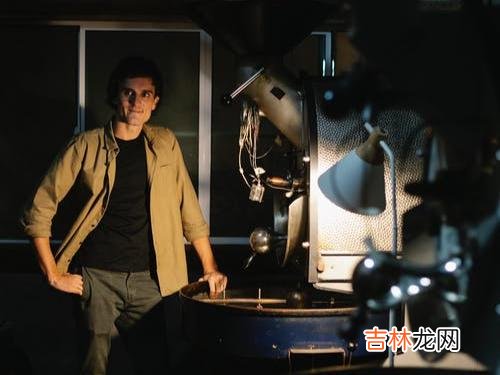 爱情难寻 爱，尤其是真正的爱，不会因为一些不完美而失去