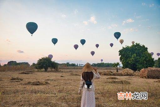 莫言是我国著名的文学家 莫言有这几句经典语录，读懂了就活得不累了