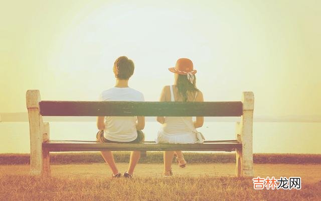 爱情不是千篇一律的喜欢 女人爱上一个男人时，往往会慷慨的为对方花钱