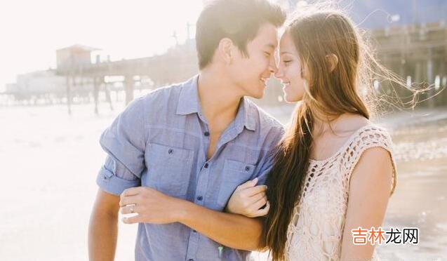 著名哲学家斯宾诺莎曾经说过 婚姻中,爱不讲理的人,往往会更容易得到幸福