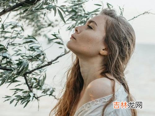 徐丽和柳萍是一对好闺蜜 爱情中，不舍得为你花钱的男人，可能是不够爱你