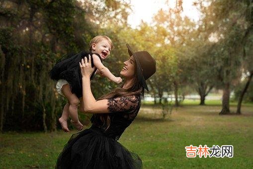 人这一辈子 生活过得好的女人,往往有时间和精力来研究一下自己的穿搭和妆容