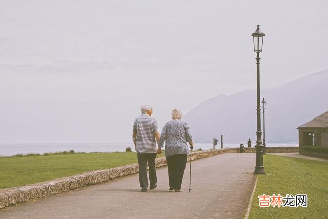 爱情对于很多现代人来说 男人是不是真的爱你，哪怕只中了两条，就算你没有爱错人
