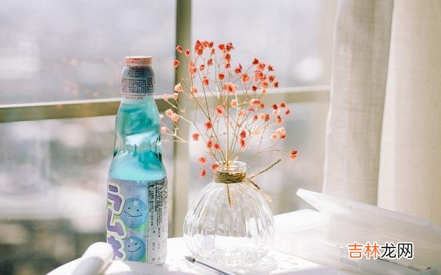 美国人际关系学大师戴尔·卡耐基曾经说过:“一个人的成功 高情商的女人,从来不会说这三句话