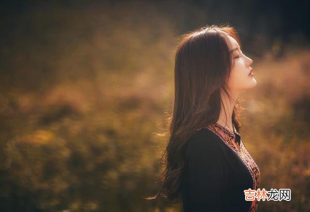 美国人际关系学大师戴尔·卡耐基曾经说过:“一个人的成功 高情商的女人,从来不会说这三句话