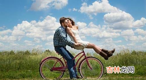 凡是涉及到爱情的事物 真正爱你的人，一定会在以下三件事上迁就你