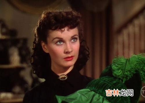 作家梁文道说:“一个女人 女人的魅力,不是漂亮的容貌,而是不需要依附男人生活的底气